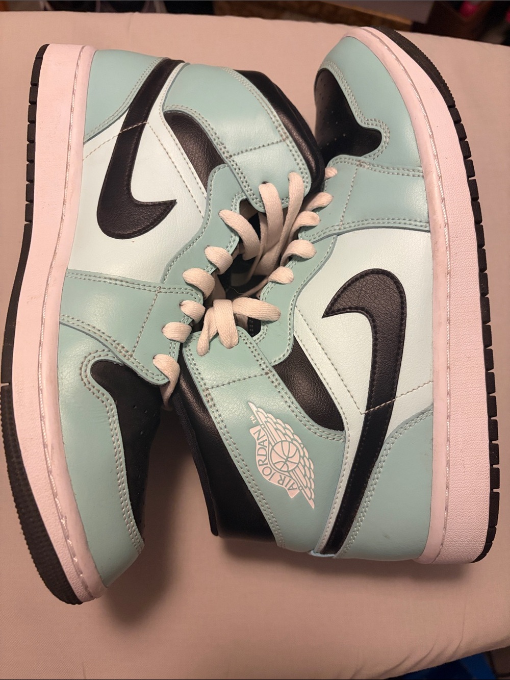 Nike Air Jordan 1 Mid - Mint/Black Women's Sneakers